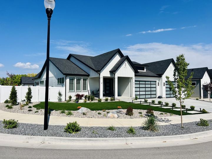 Hardscapes project by EverBlade Designs — photo 11